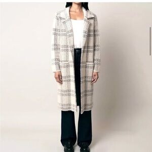 Cyrus knit Munich plaid oversized coat. NWT,  XS but on a size 6 dress form .